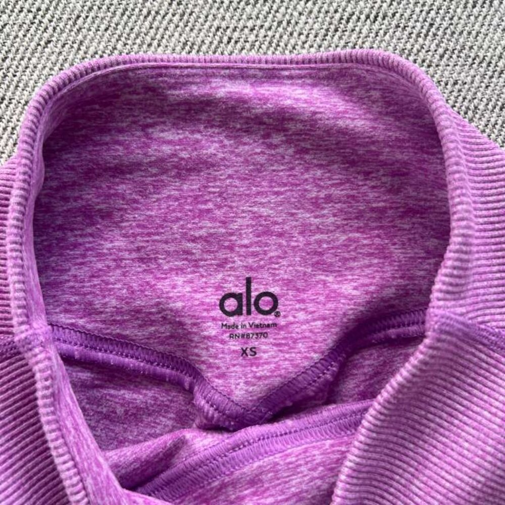 Alosoft Aura Short in Electric Violet Heather - Size XS - Picture 3 of 3